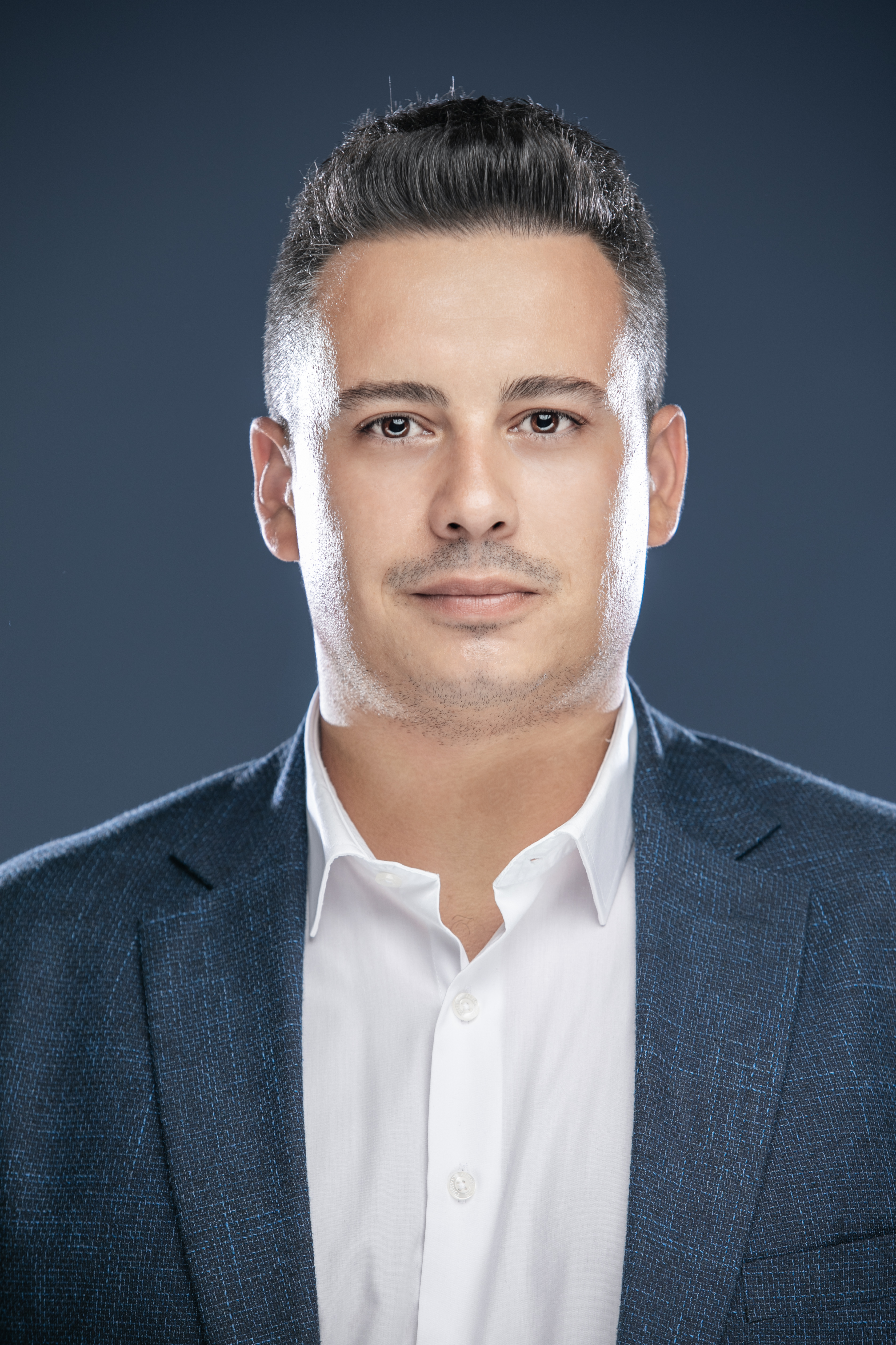 Cihan Güzer